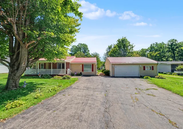 Photo 1 of Single family home for sale at 972 Reed Rd, Mansfield, OH 44903 | MLS# 226033215 | Listing updated on 2026-09-09