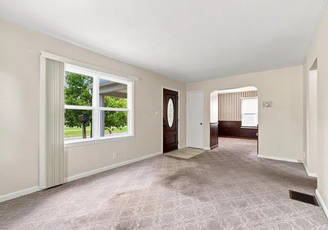 Photo 4 of Single family home for sale at 3339 Parkside Rd, Columbus, OH 43204 | MLS# 226033762 | Listing updated on 2026-09-29