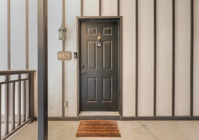 Photo 1 of Condo for sale at 6028 Inishmore Ln, Dublin, OH 43017 | MLS# 226035687 | Listing updated on 2026-09-23