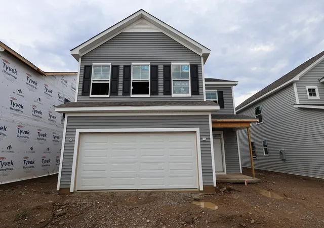 Single family home for sale at 1031 Dawsons Dr, Hebron, OH 43025 | MLS# 226033236