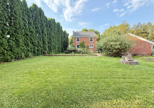 Photo 2 of Single family home for sale at 107 Morris St, Mount Vernon, OH 43050 | MLS# 226033247 | Listing updated on 2026-10-27