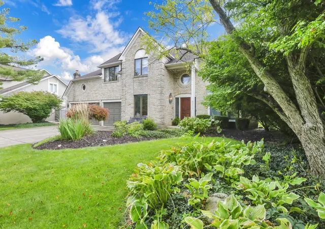 Photo 2 of Single family home for sale at 1117 Limberlost Ct, Columbus, OH 43235 | MLS# 226033297 | Listing updated on 2026-09-15
