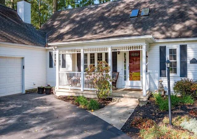 Photo 2 of Single family home for sale at 11341 Huntington Way Nw, Pickerington, OH 43147 | MLS# 226034473 | Listing updated on 2026-09-17
