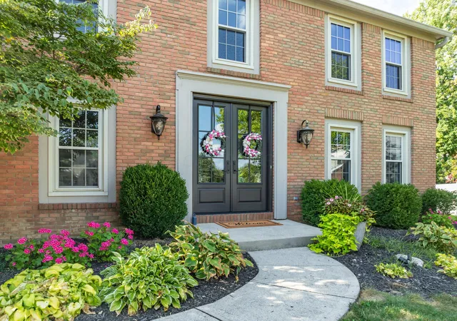 Photo 2 of Sale Pending at 1442 Kinnards Pl, Columbus, OH 43235 | MLS# 226033265 | Listing updated on 2026-09-05