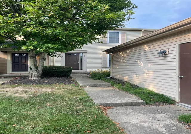 Photo 1 of Condo for sale at 42 Ravine Ridge Dr S, Powell, OH 43065 | MLS# 226033486 | Listing updated on 2026-09-07