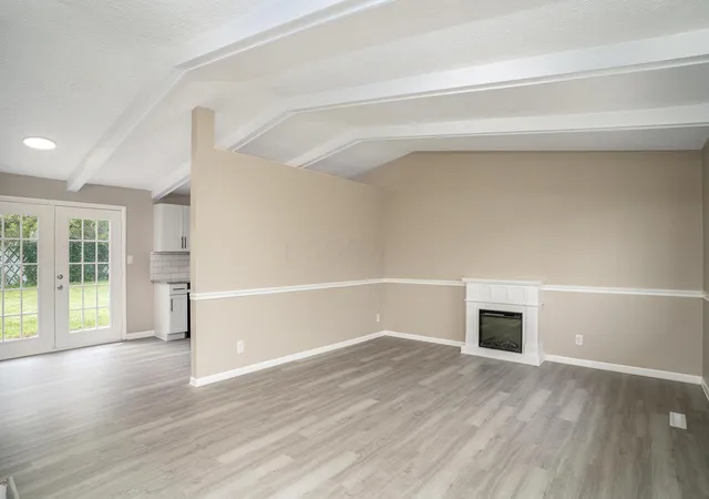 Photo 4 of Single family home for sale at 3461 Dillward Dr, Columbus, OH 43219 | MLS# 226033285 | Listing updated on 2026-09-13