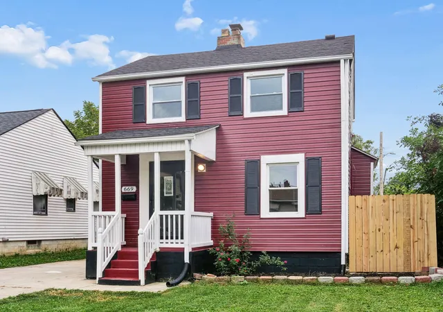Photo 2 of Single family home for sale at 669 E Mithoff St, Columbus, OH 43206 | MLS# 226033647 | Listing updated on 2026-09-07