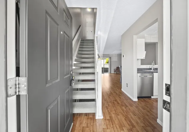 Photo 3 of Condo for sale at 5626 Blendonridge Dr #90C, Columbus, OH 43230 | MLS# 226033283 | Listing updated on 2026-10-17