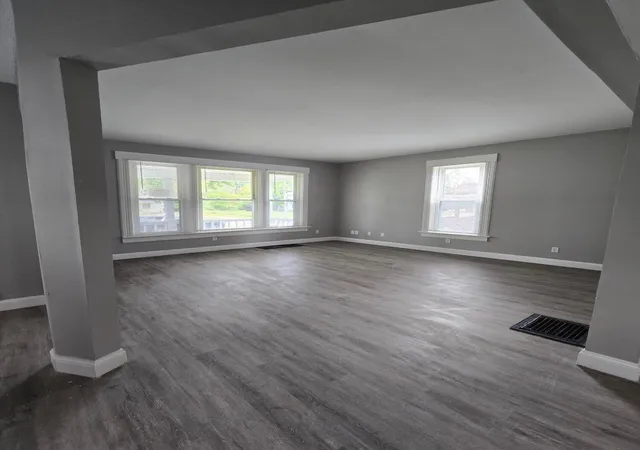 Photo 4 of Single family home for sale at 114 Vennum Ave, Mansfield, OH 44903 | MLS# 226033295 | Listing updated on 2026-09-03