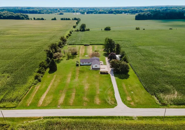 Photo 3 of Single family home for sale at 13480 Robins Rd, Westerville, OH 43082 | MLS# 226033680 | Listing updated on 2026-09-22