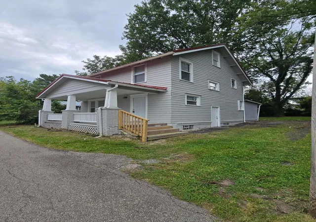 Photo 1 of Single family home for sale at 28 Cameron Ave, Mansfield, OH 44902 | MLS# 226033300 | Listing updated on 2026-09-03
