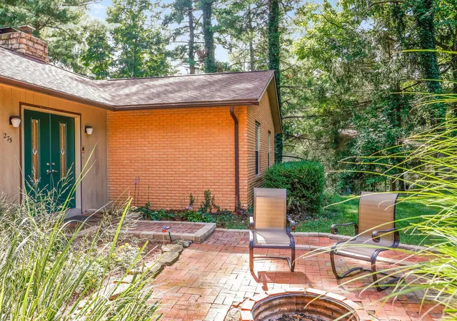 Photo 4 of Single family home for sale at 275 Pinetree Dr NE, Granville, OH 43023 | MLS# 226035202 | Listing updated on 2026-10-07