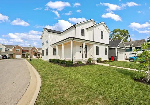 Photo 1 of Single family home for sale at 3644 Grant Ave, Grove City, OH 43123 | MLS# 226033406 | Listing updated on 2026-09-04