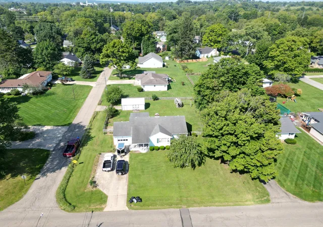 Photo 1 of Single family home for sale at 205 N Edgewood Rd, Mount Vernon, OH 43050 | MLS# 226033501 | Listing updated on 2026-09-03
