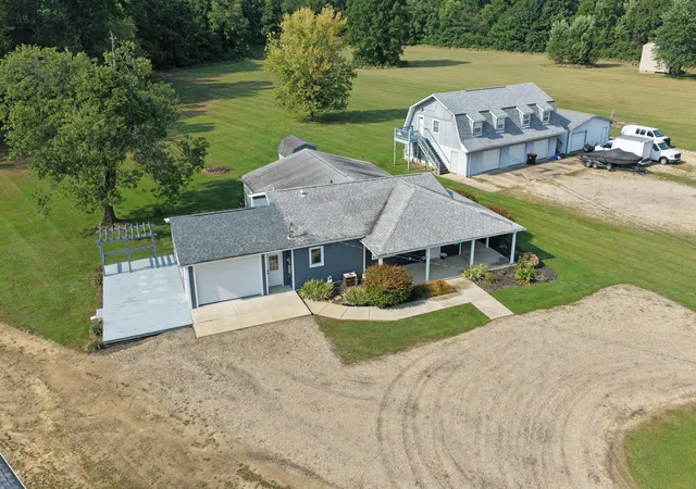 Photo 3 of Single family home for sale at 4340 N Bank Rd Ne, Millersport, OH 43046 | MLS# 226033493 | Listing updated on 2026-09-03