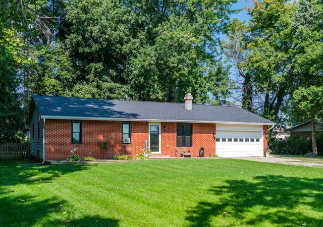 Photo 3 of Single family home for sale at 4610 Urbana Moorefield Pike, Urbana, OH 43078 | MLS# 226033325 | Listing updated on 2026-09-05