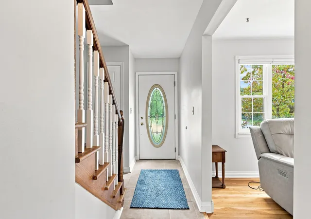 Photo 3 of Single family home for sale at 261 Brookhaven Dr E, Columbus, OH 43230 | MLS# 226033378 | Listing updated on 2026-09-12