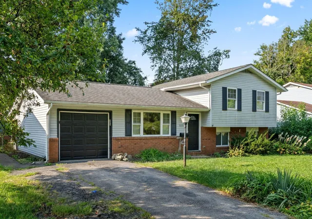 Photo 2 of Single family home for sale at 5155 Lindora Dr, Columbus, OH 43232 | MLS# 226033335 | Listing updated on 2026-09-12