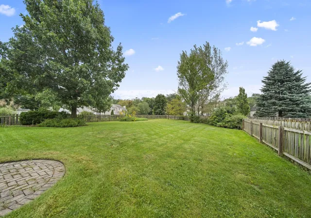 Photo 3 of Single family home for sale at 7490 Bunker Ridge Ct, Blacklick, OH 43004 | MLS# 226036226 | Listing updated on 2026-10-05