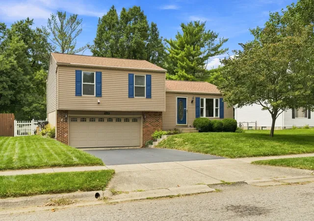 Photo 1 of Single family home for sale at 1129 Fletcher Dr, Reynoldsburg, OH 43068 | MLS# 226033442 | Listing updated on 2026-09-23