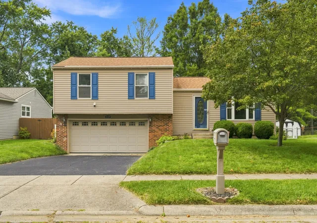Photo 2 of Single family home for sale at 1129 Fletcher Dr, Reynoldsburg, OH 43068 | MLS# 226033442 | Listing updated on 2026-09-23