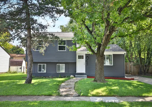 Photo 1 of Single family home for sale at 2302 Tempest Dr, Columbus, OH 43232 | MLS# 226033354 | Listing updated on 2026-09-14