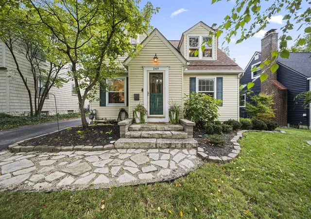 Photo 1 of Sale Pending at 249 W Schreyer Pl, Columbus, OH 43214 | MLS# 226033366 | Listing updated on 2026-09-13