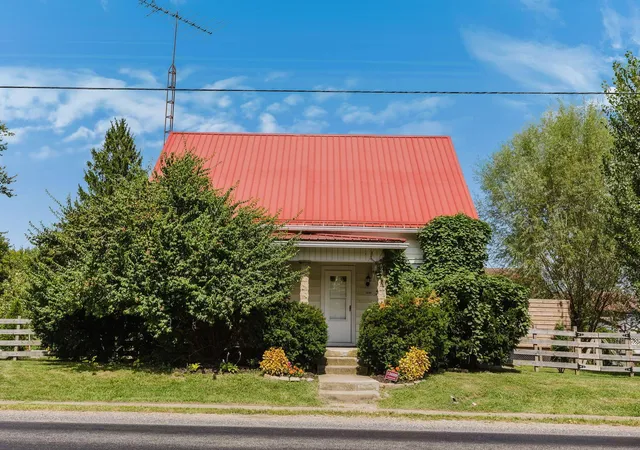 Photo 1 of Single family home for sale at 13609 Sycamore Rd, Mount Vernon, OH 43050 | MLS# 226034637 | Listing updated on 2026-09-15