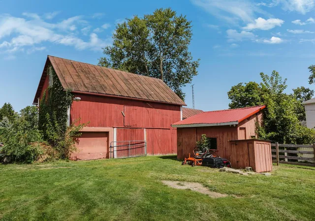 Photo 3 of Single family home for sale at 13609 Sycamore Rd, Mount Vernon, OH 43050 | MLS# 226034637 | Listing updated on 2026-09-15