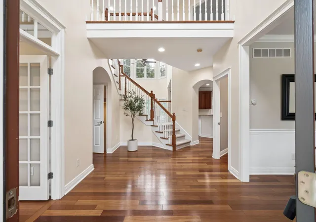 Photo 2 of Single family home for sale at 2784 Silverleaf Dr, Powell, OH 43065 | MLS# 226034114 | Listing updated on 2026-09-27