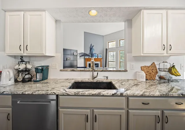 Photo 2 of Single family home for sale at 7473 Bunker Ridge Ct, Blacklick, OH 43004 | MLS# 226040956 | Listing updated on 2026-10-31