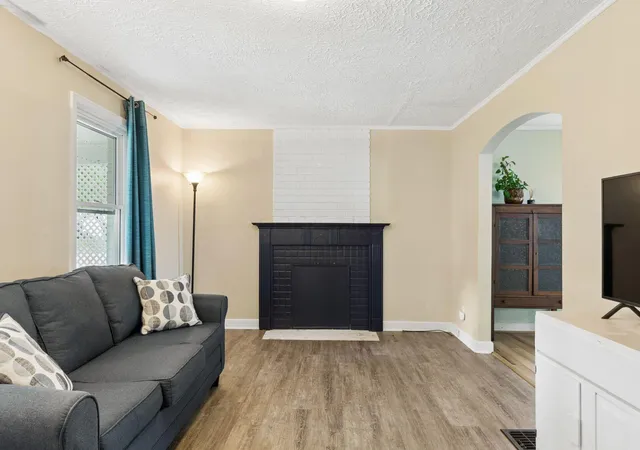 Photo 3 of Single family home for sale at 1099 Geers Ave, Columbus, OH 43206 | MLS# 226033736 | Listing updated on 2026-09-14