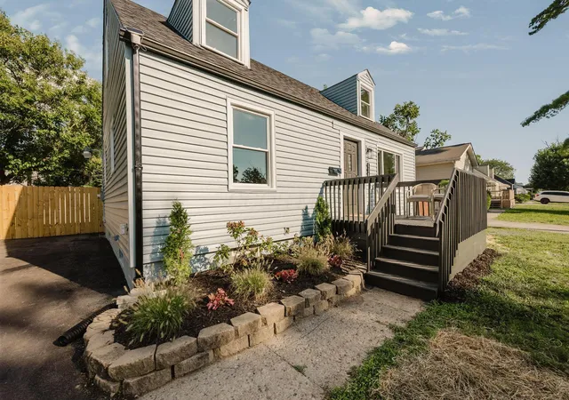 Photo 2 of Single family home for sale at 538 S Ashburton Rd, Columbus, OH 43213 | MLS# 226033508 | Listing updated on 2026-09-11