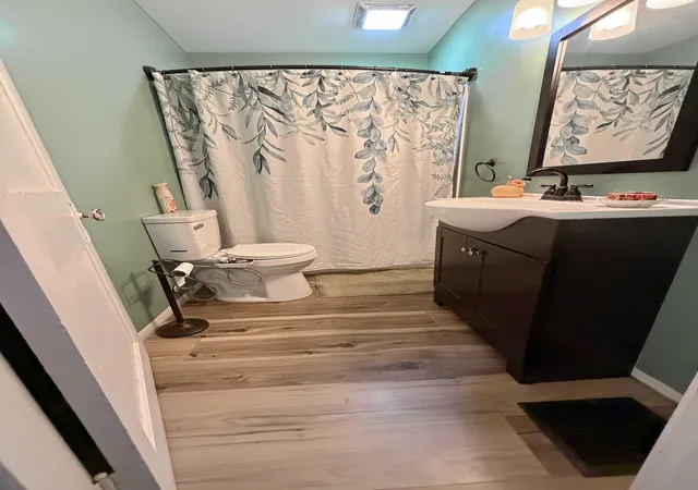 Photo 4 of Single family home for sale at 163 N Pershing Dr, Lancaster, OH 43130 | MLS# 226033446 | Listing updated on 2026-09-10