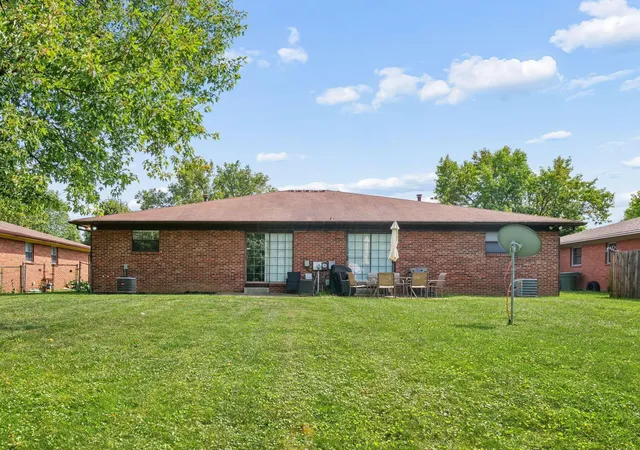 Photo 1 of House for sale at 1938-1940 Hampstead Drive, Columbus, OH 43229 | MLS# 226033439 | Listing updated on 2026-09-13