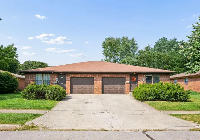 Photo 4 of House for sale at 1938-1940 Hampstead Drive, Columbus, OH 43229 | MLS# 226033439 | Listing updated on 2026-09-13