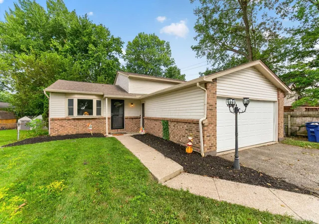 Photo 2 of Single family home for sale at 3548 Hines Rd, Columbus, OH 43230 | MLS# 226033869 | Listing updated on 2026-09-14