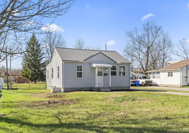 Photo 3 of Single family home for sale at 1885 Case Rd, Columbus, OH 43224 | MLS# 226033400 | Listing updated on 2026-09-04