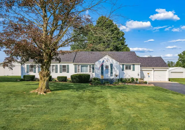Photo 2 of Sale Pending at 777 Upper Fredericktown Rd, Mount Vernon, OH 43050 | MLS# 226034055 | Listing updated on 2026-09-12