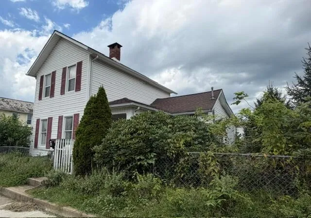 Photo 1 of Single family home for sale at 186 Moull St, Newark, OH 43055 | MLS# 226034155 | Listing updated on 2026-09-08
