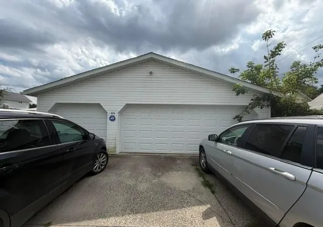 Photo 3 of Single family home for sale at 186 Moull St, Newark, OH 43055 | MLS# 226034155 | Listing updated on 2026-09-08
