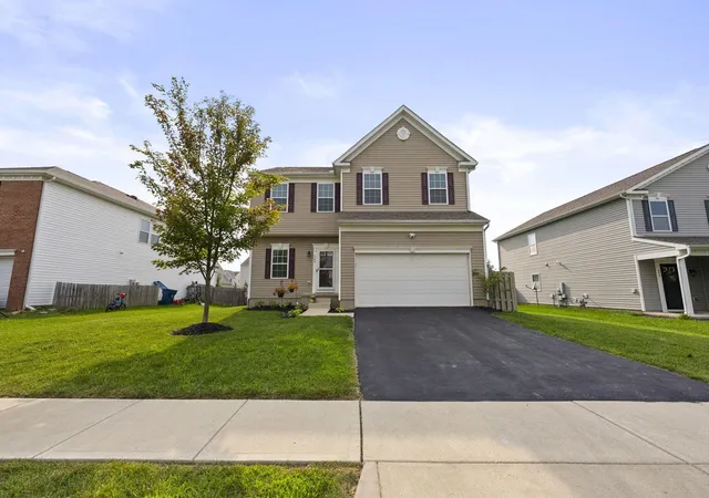 Photo 3 of Single family home for sale at 544 Corbel Dr, Marysville, OH 43040 | MLS# 226033420 | Listing updated on 2026-09-18