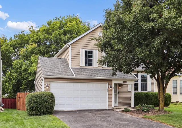 Photo 2 of Single family home for sale at 3075 Sun Valley Dr, Pickerington, OH 43147 | MLS# 226033573 | Listing updated on 2026-09-15