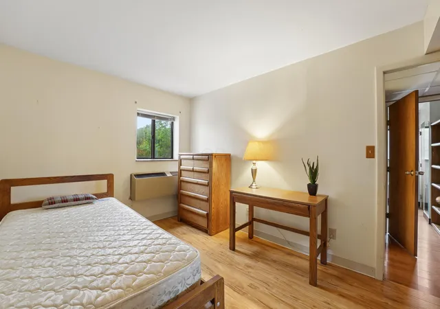 Photo 3 of Condo for sale at 364 W Lane Ave #212, Columbus, OH 43201 | MLS# 226033748 | Listing updated on 2026-09-23