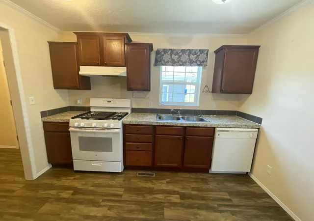 Photo 4 of Single family home for sale at 29 Scioto St, Ashville, OH 43103 | MLS# 226033427 | Listing updated on 2026-10-20