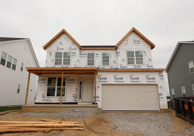 Photo 1 of Sale Pending at 3907 Colts Reign Dr, Powell, OH 43065 | MLS# 226033428 | Listing updated on 2026-09-04