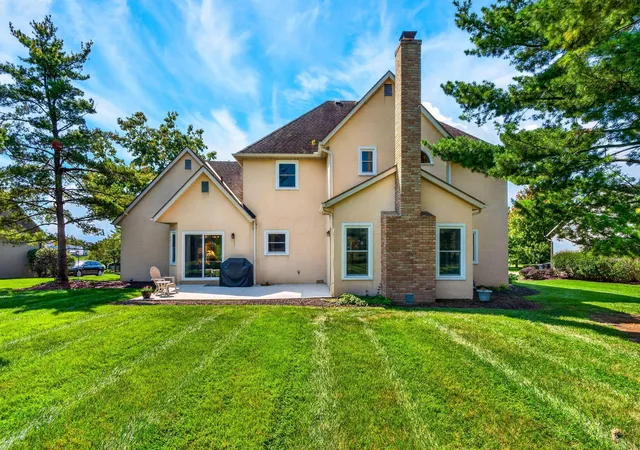 Photo 4 of Single family home for sale at 8538 Chateau Dr, Pickerington, OH 43147 | MLS# 226033507 | Listing updated on 2026-09-21