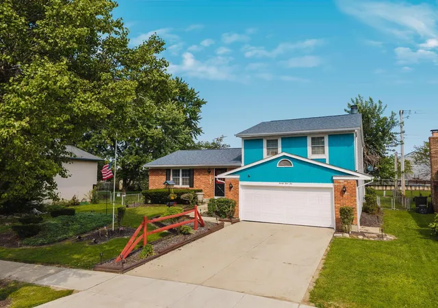 Photo 2 of Single family home for sale at 2410 Northbranch Rd, Grove City, OH 43123 | MLS# 226033440 | Listing updated on 2026-09-02