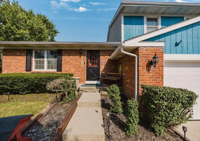 Photo 3 of Single family home for sale at 2410 Northbranch Rd, Grove City, OH 43123 | MLS# 226033440 | Listing updated on 2026-09-02