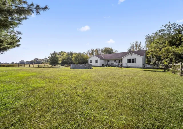 Photo 3 of Single family home for sale at 5939 Thompson Rd, Ashville, OH 43103 | MLS# 226033448 | Listing updated on 2026-09-21